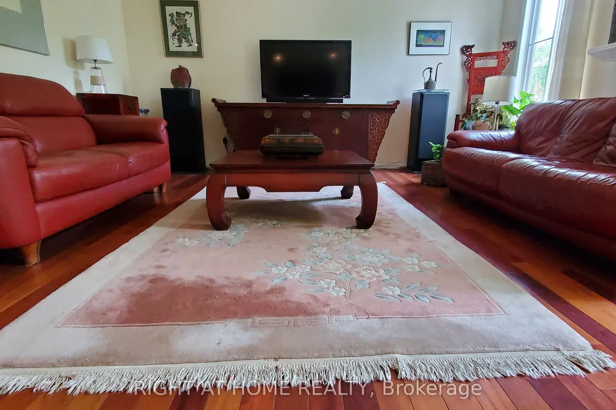 142 Windhurst Drive, Barrhaven, ON K2G 6K8