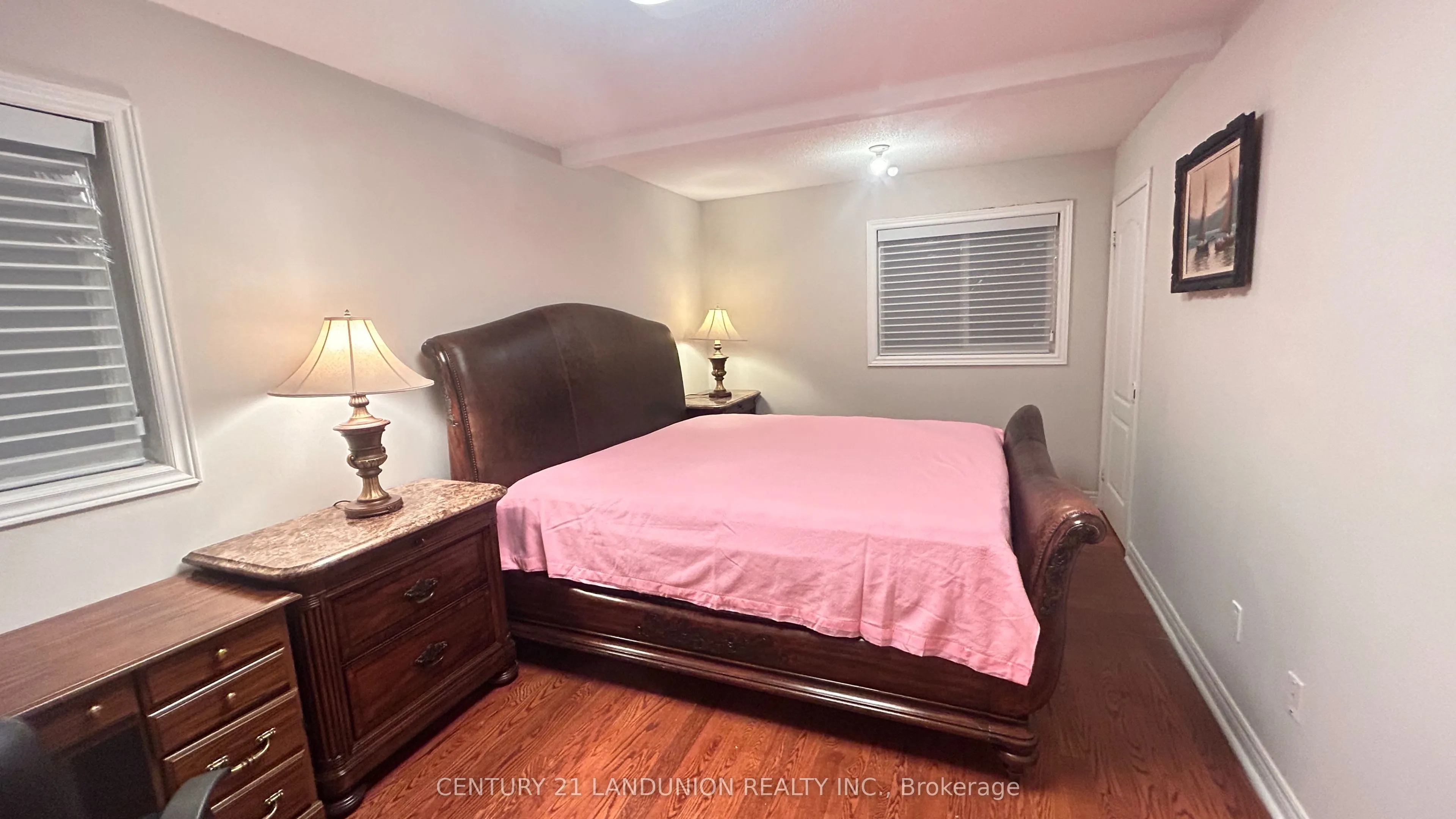 19 everglades Court, Out of Area, ON L4E 3A2
