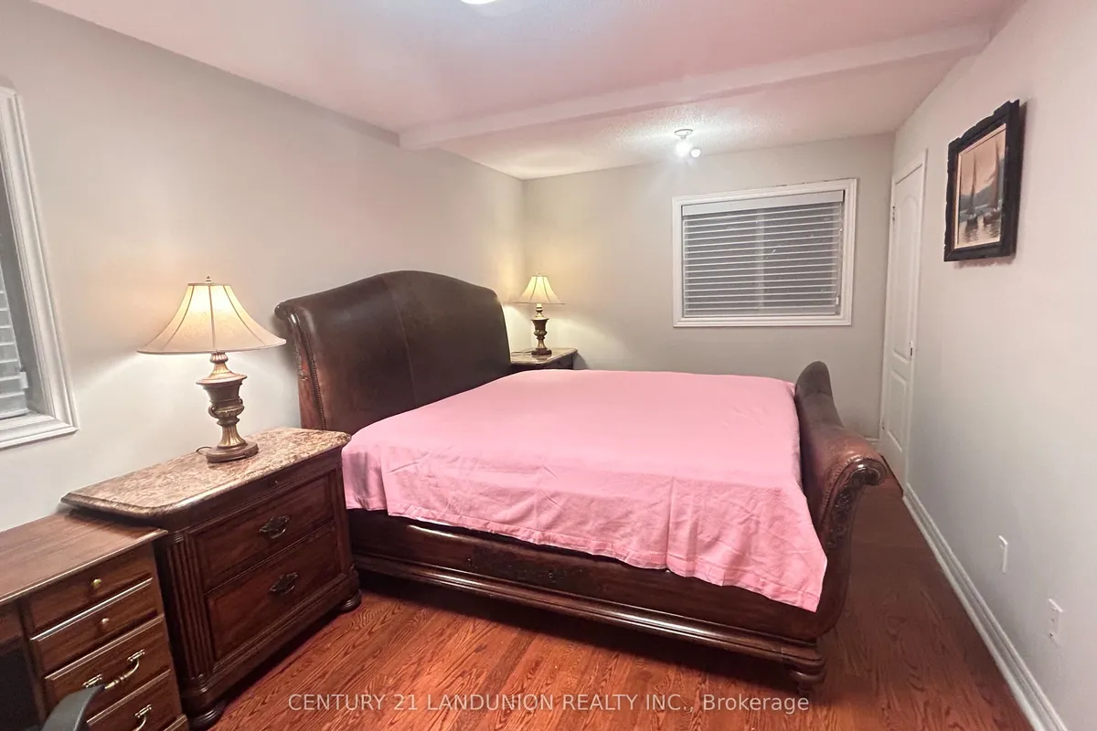 19 everglades Court, ON L4E 3A2