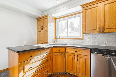 42 Mercer Street, Hamilton, ON L9H 2N6