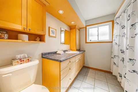42 Mercer Street, Hamilton, ON L9H 2N6