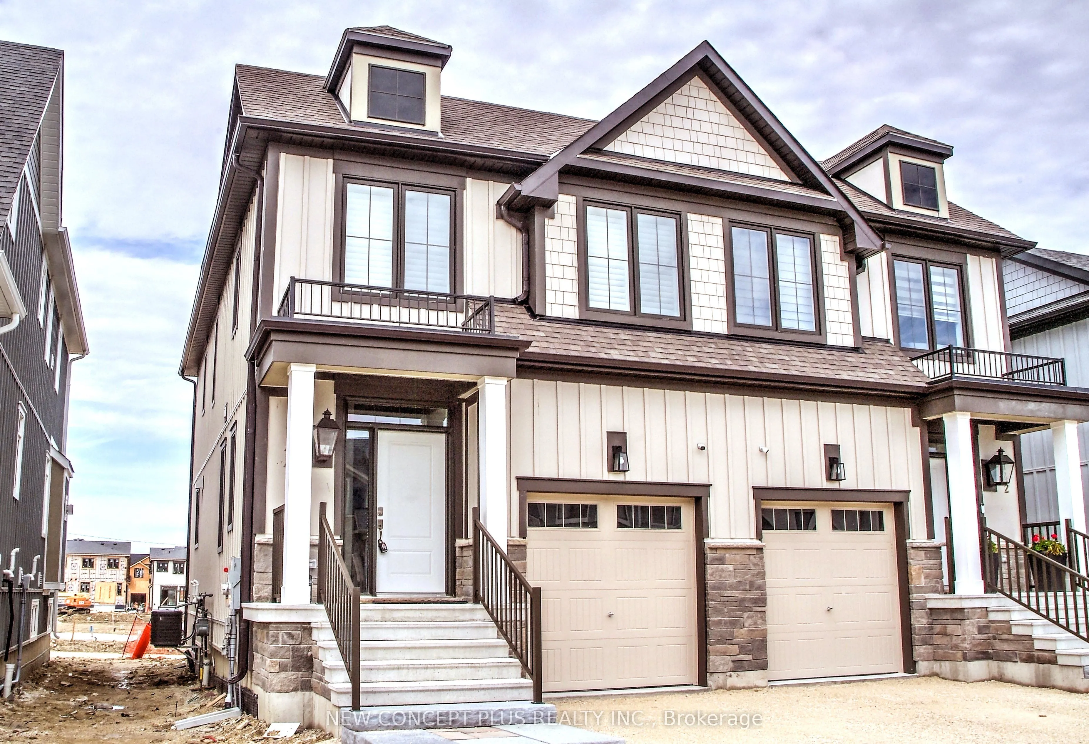 144 Sycamore Street, Blue Mountains, ON L9Y 4E2