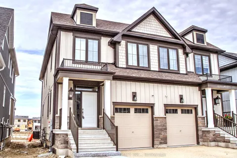 144 Sycamore Street, Blue Mountains, ON L9Y 4E2