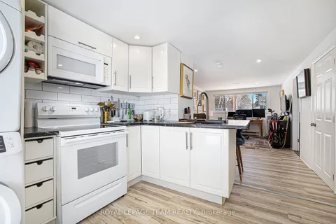 1268 Henry Farm Drive, ON K2C 2E2