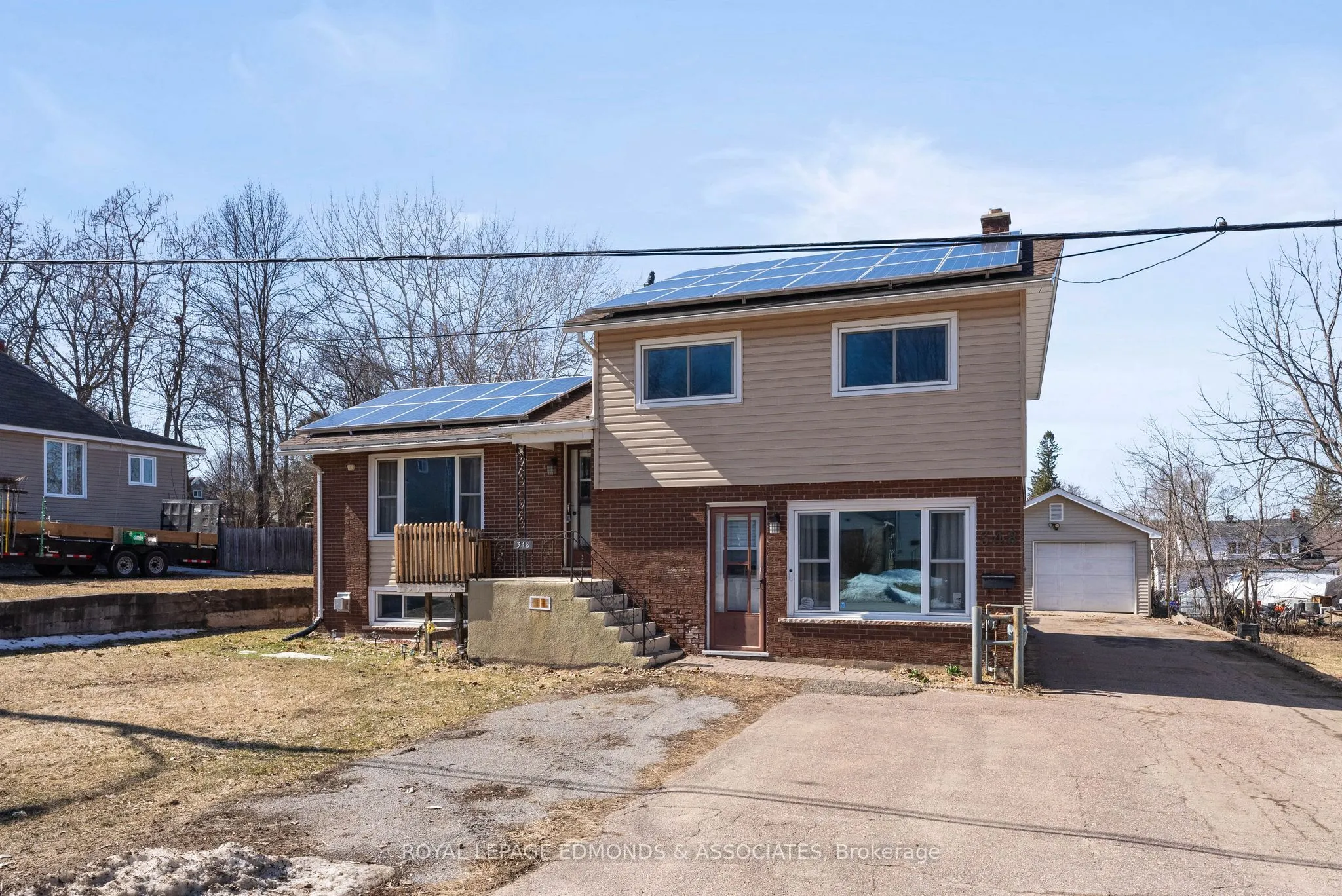 348 First Avenue, Pembroke, ON K8A 5C4