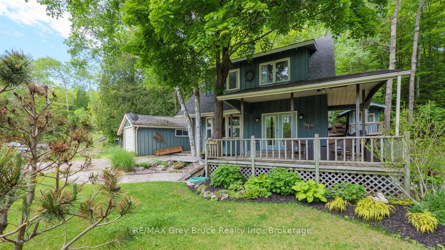 11 SHORELINE Drive, Northern Bruce Peninsula, ON N0H 1Z0