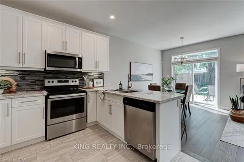 1671 Valhalla Street, ON N6G 5K5