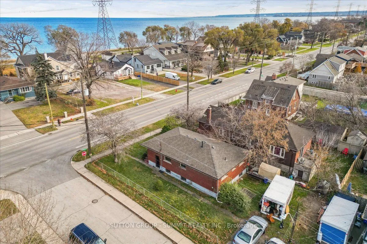 632 Beach Boulevard, Hamilton, ON L8H 6Y1