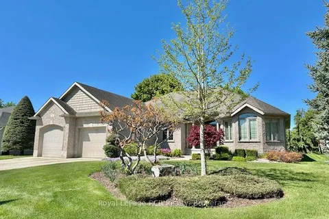 98 11th Avenue, Hanover, ON N4N 3V2