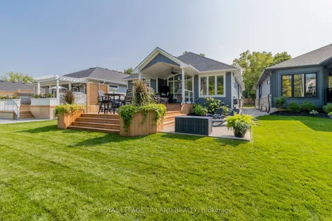 91 Gill Road, Lambton Shores, ON N0M 1T0