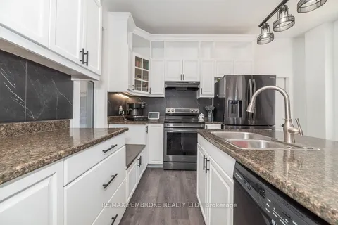 502 Mary Street, Pembroke, ON K8A 5X1