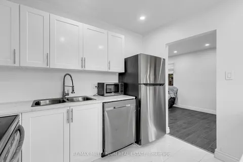 991 Parkview Avenue, Windsor, ON N8S 2X5
