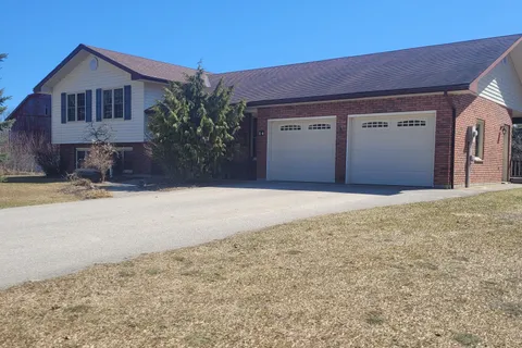 14 John Crescent, South Bruce Peninsula, ON N0H 1P0