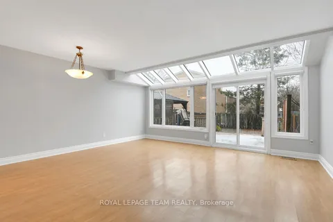 55 Hummingbird Crescent, Barrhaven, ON K2J 3A1