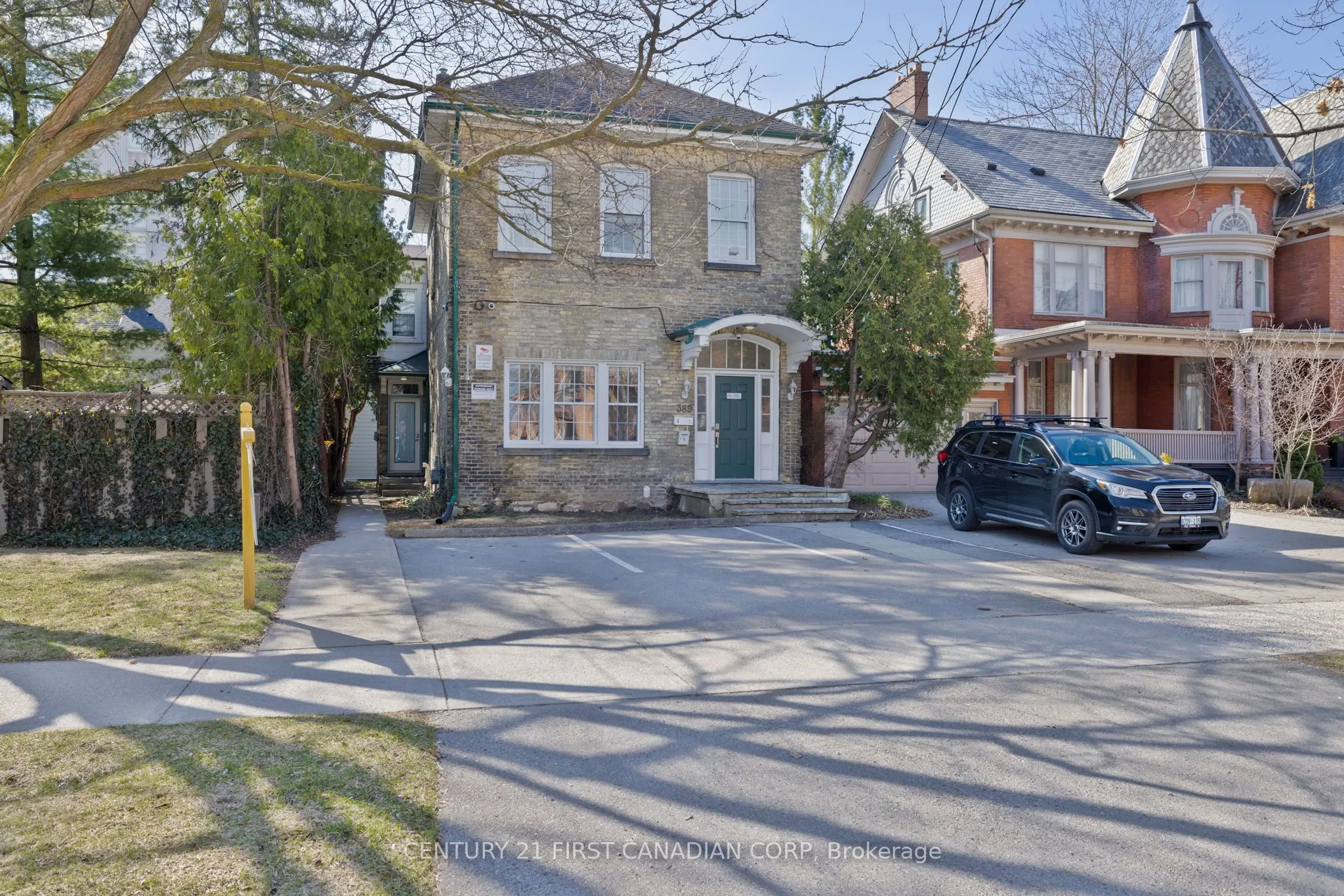 389 Dufferin Avenue, ON N6B 1Z5