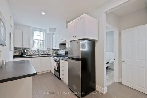 389 Dufferin Avenue, ON N6B 1Z5