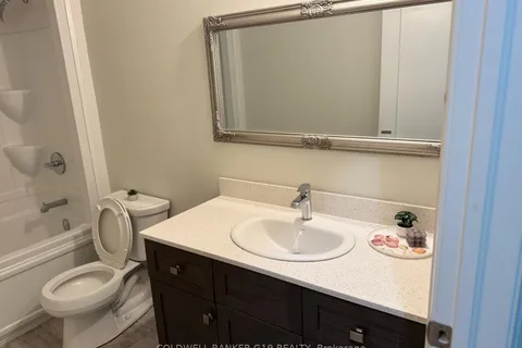 12 Raspberry Lane, Hamilton, ON L0R 1W0