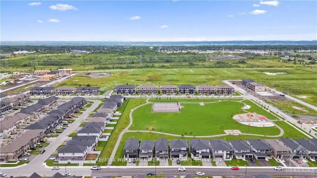 314 Cornice Street, Orleans - Convent Glen and Area, ON K1W 0T8