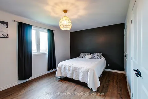 8 William Street, Huron-Kinloss, ON N0G 2R0