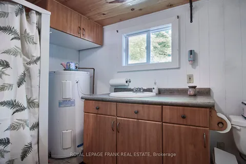 2A White Island N/A, ON K0K 2X0