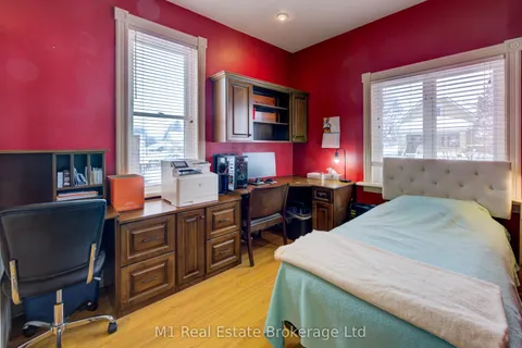 541 9th Street, Hanover, ON N4N 1M3