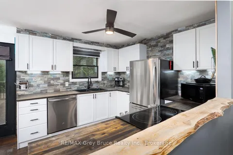 26 MARY Avenue, South Bruce Peninsula, ON N0H 2T0