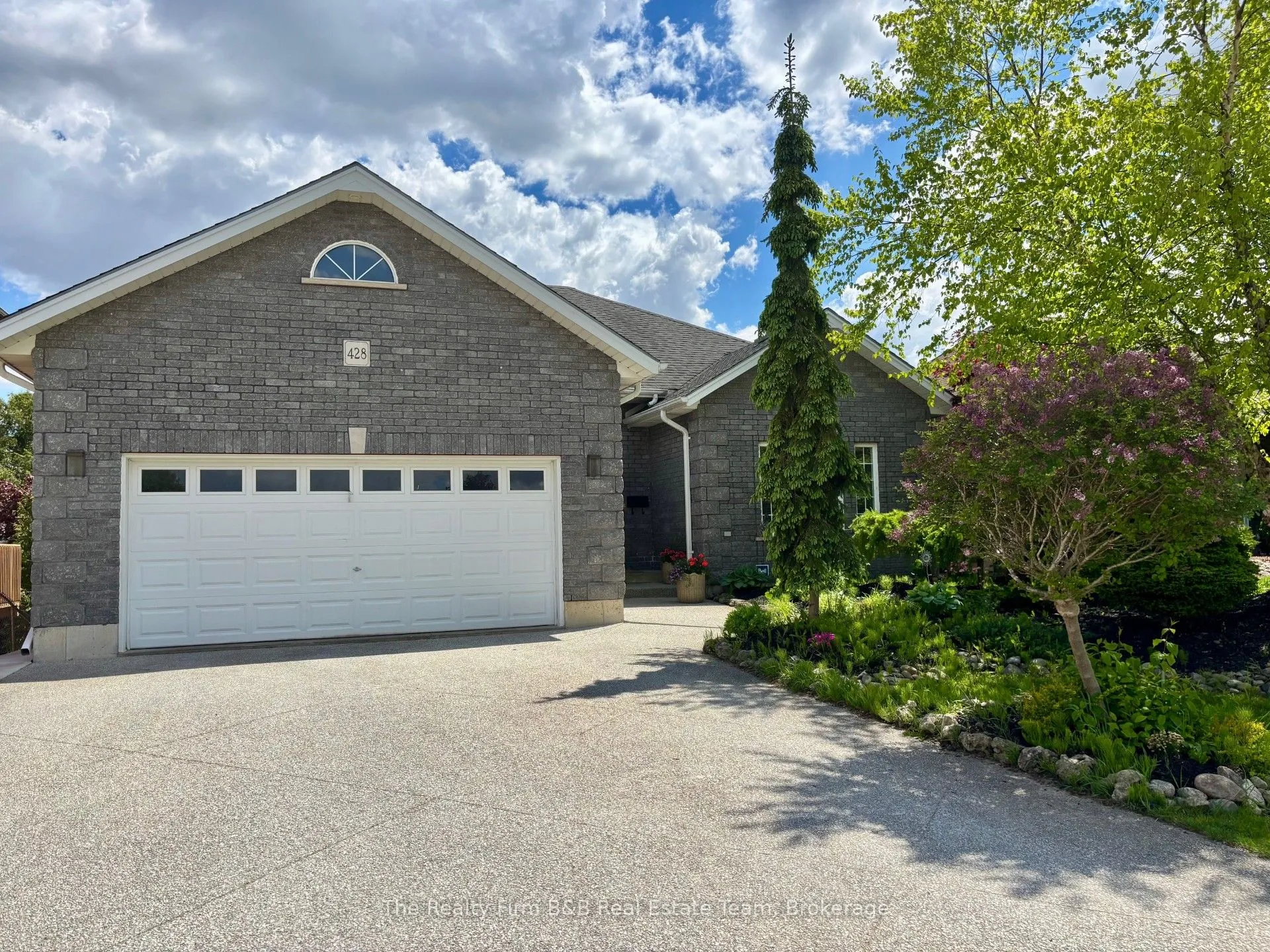 428 Lakeview Drive, Woodstock, ON N4T 1V3