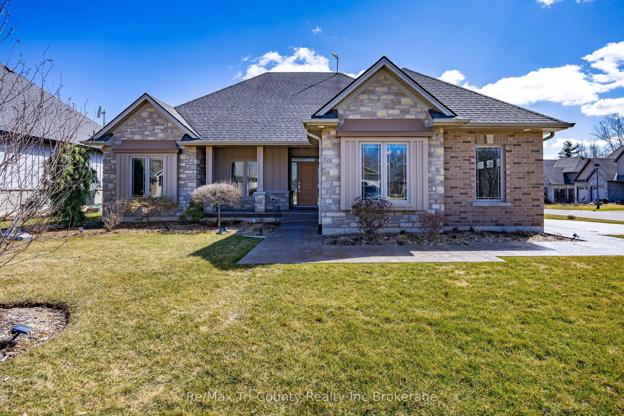 47 Wood Haven Drive, Tillsonburg, ON N4G 0A6