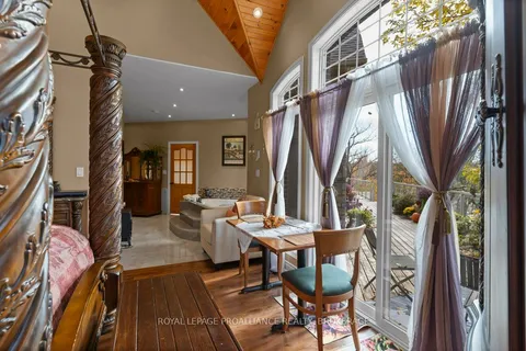1749 ORMSBEE Road, South Frontenac, ON K0H 1H0