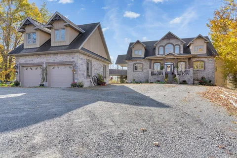 1749 ORMSBEE Road, South Frontenac, ON K0H 1H0