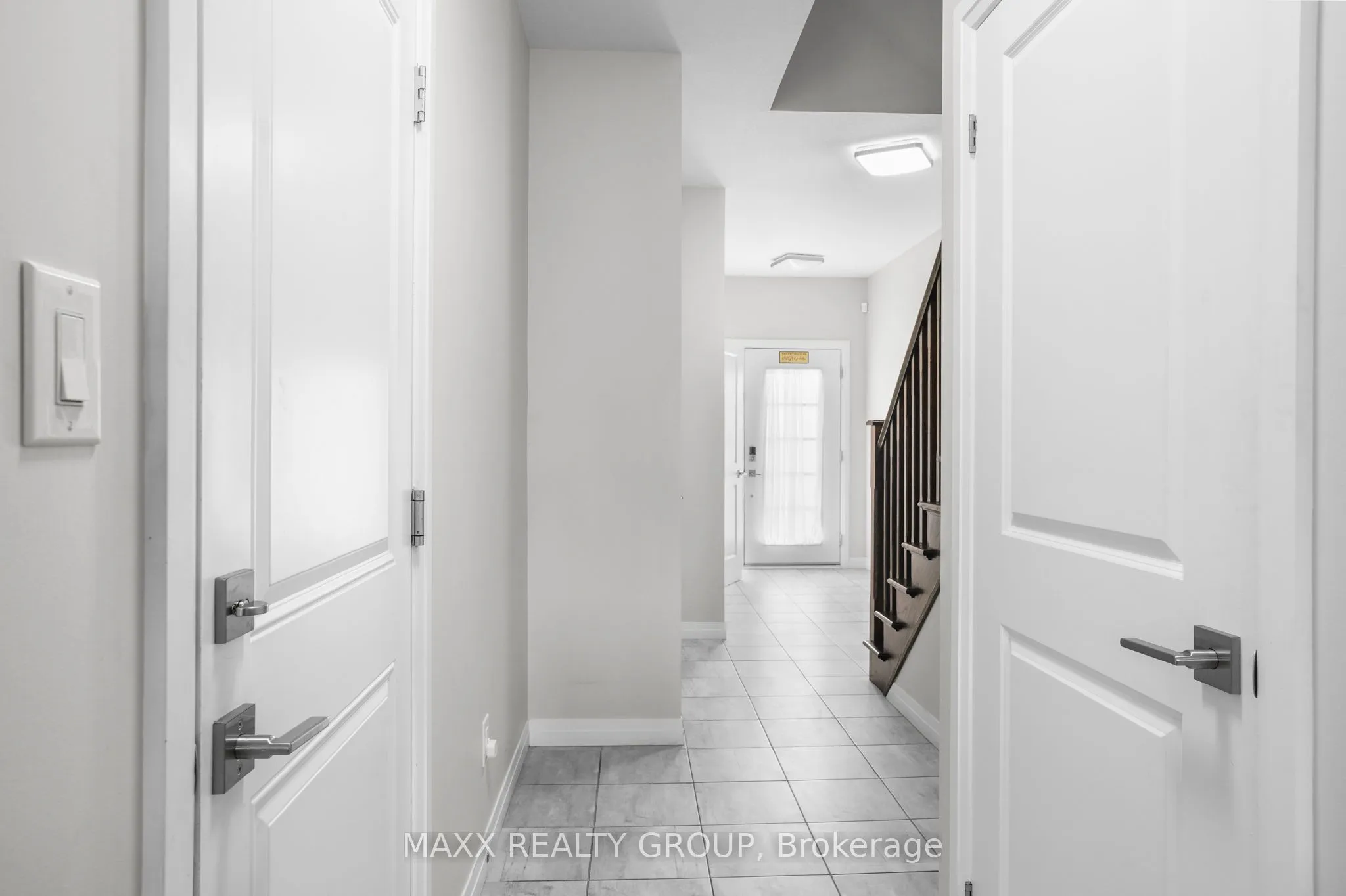 6733 Cropp Street, Niagara Falls, ON L2E 0B7