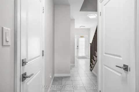 6733 Cropp Street, Niagara Falls, ON L2E 0B7