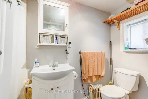 14 Victoria Avenue, Hamilton, ON L8L 5E1