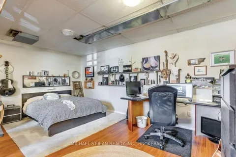 14 Victoria Avenue, Hamilton, ON L8L 5E1
