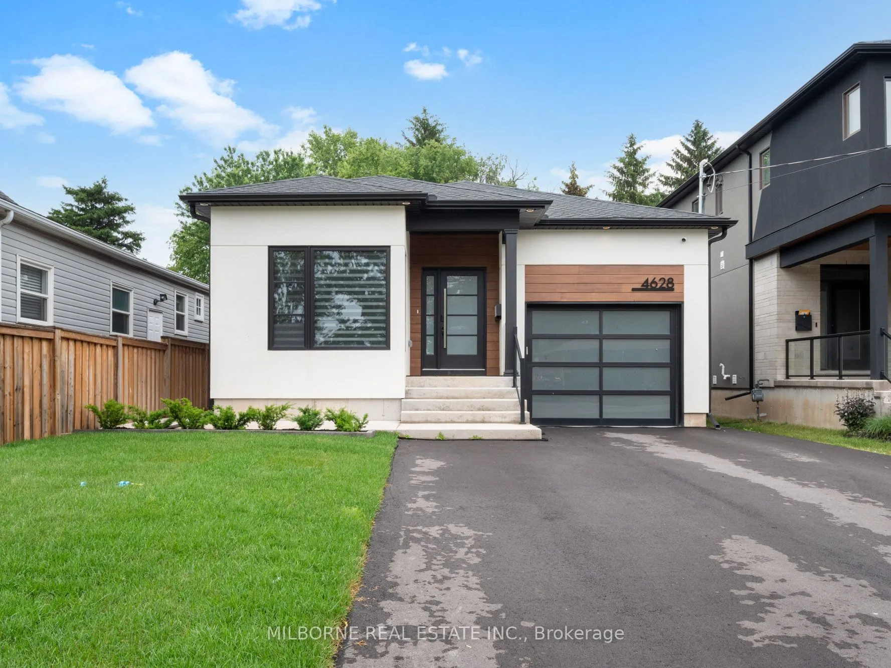 4628 LEE Avenue, Niagara Falls, ON L2H 1M6