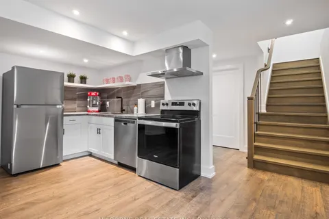 4628 LEE Avenue, Niagara Falls, ON L2H 1M6