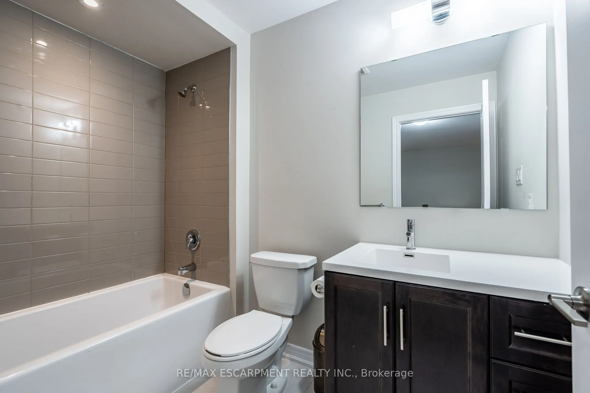 66 Pelican Lane, Hamilton, ON L8K 0A4