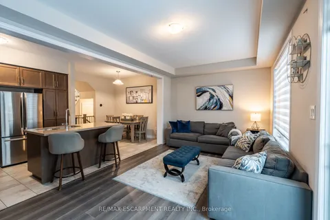 66 Pelican Lane, Hamilton, ON L8K 0A4