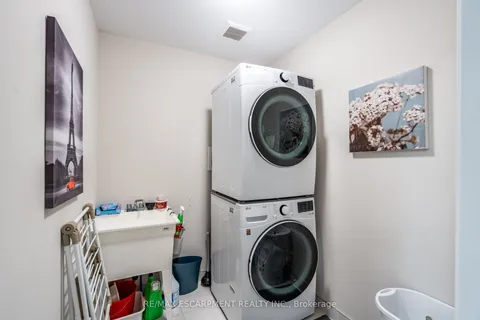 66 Pelican Lane, Hamilton, ON L8K 0A4