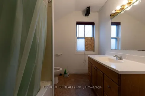 118 Lindsay Street, Kawartha Lakes, ON K9V 2M7