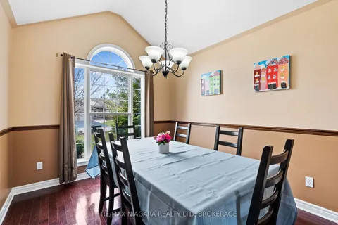 426 Barrington Court, Fort Erie, ON L0S 1N0