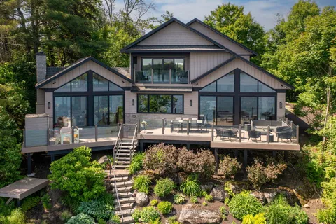 305 Wapaska Crescent, ON P1P 0E9