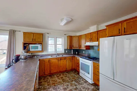 101841 Grey Road 5 Road, Georgian Bluffs, ON N4K 5N5