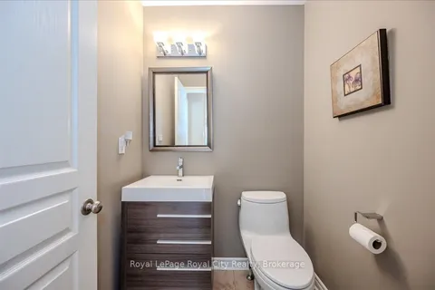 16 Hall Avenue, Guelph, ON N1L 0B3