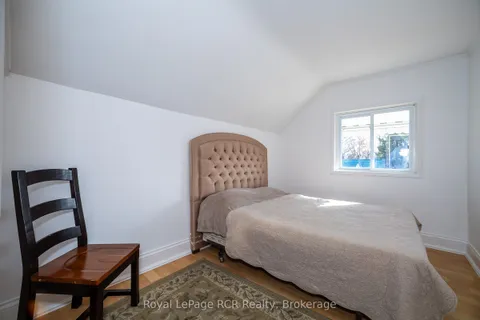 838 6th Avenue, Owen Sound, ON N4K 5G2