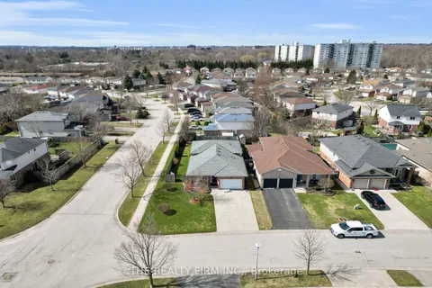 487 Forest Creek Place, ON N5Y 5T6