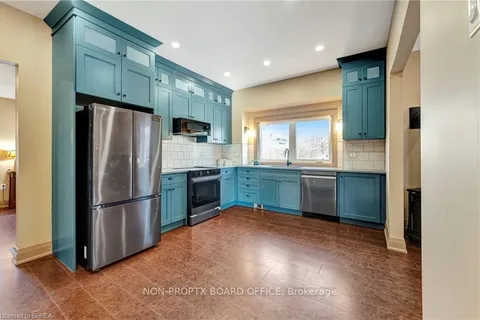 74 Lynnwood Avenue, Norfolk, ON N3Y 2V6
