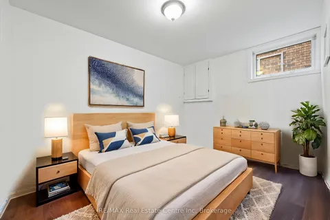 10 Kortright Road, Guelph, ON N1G 4C9