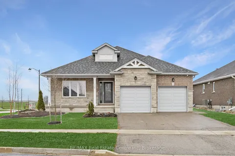 130 Stephenson Way, Minto, ON N0G 2P0