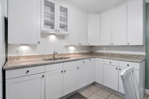 207 Gilmore Road, Fort Erie, ON L2A 2M2